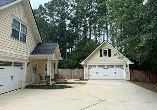 3rd image of 304 Pembroke Ct, Mcdonough, GA 30252 | MLS# 7799491