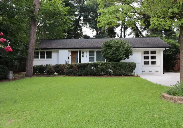 Photo 1 of Single family home for sale at 1988 Brewer Blvd Sw, Atlanta, GA 30310 | MLS# 7850081 | Listing updated on 2026-10-25