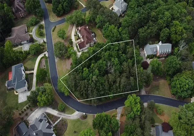 1st image of 0 Mansions Pkwy, Berkeley Lake, GA 30096 | MLS# 7763689