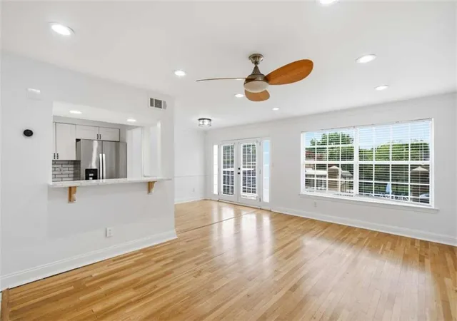 Photo 2 of Townhouse for sale at 6980 Roswell Rd #K4, Sandy Springs, GA 30328 | MLS# 7818313 | Listing updated on 2026-08-09