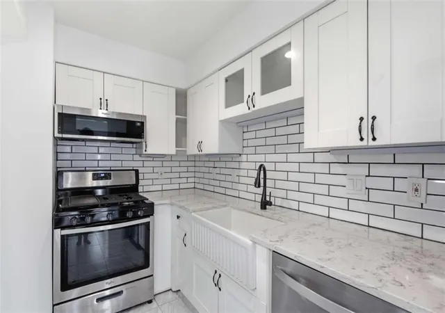 Photo 4 of Townhouse for sale at 6980 Roswell Rd #K4, Sandy Springs, GA 30328 | MLS# 7818313 | Listing updated on 2026-08-09