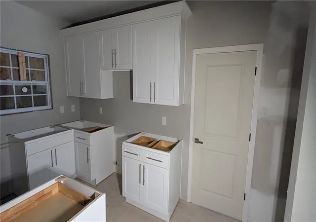 Photo 3 of Single family home for sale at 1170 Donnelly Ave SW, Atlanta, GA 30310 | MLS# 7785356 | Listing updated on 2026-09-05