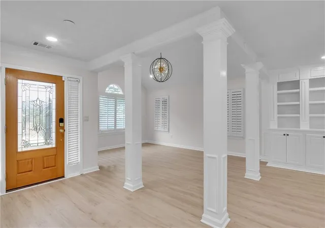Photo 2 of Single family home for sale at 1005 Reunion Pl Sw, Atlanta, GA 30331 | MLS# 7823463 | Listing updated on 2026-08-19