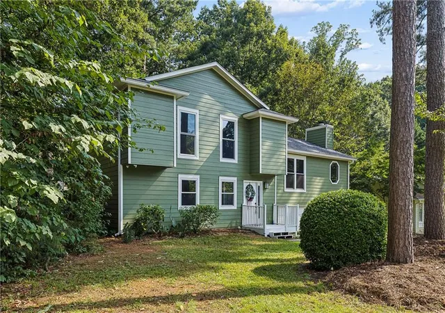 Photo 1 of Single family home for sale at 5308 Ferry Crk Ln, Acworth, GA 30102 | MLS# 7852626 | Listing updated on 2026-10-24