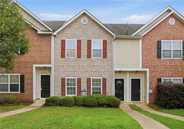 Homes for sale in Riverdale, GA | 8642 Thomas Ln, Riverdale, GA 30274 | MLS# 7785241
