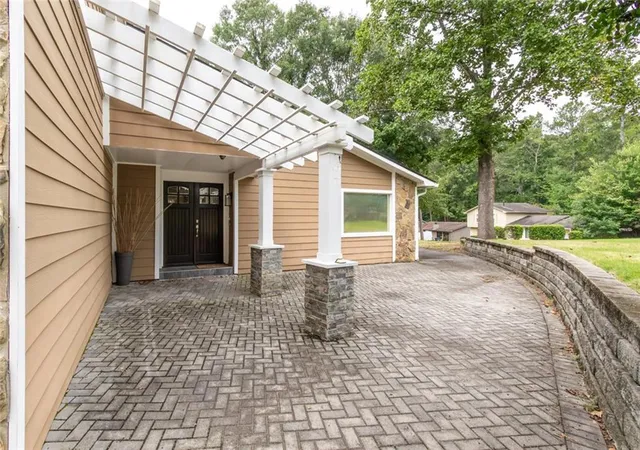 1st image of 1050 Terramont Dr, Roswell, GA 30076 | MLS# 7729145