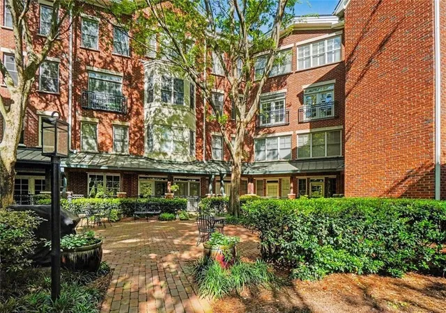 2nd image of 850 Piedmont Ave Ne, Atlanta, GA 30308