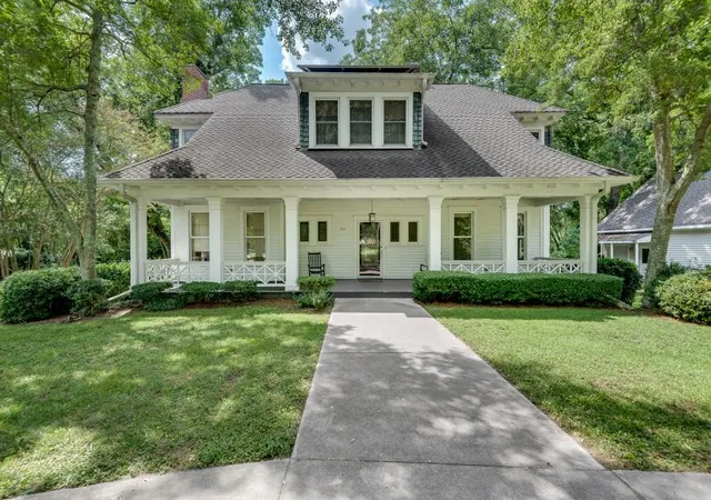 1st image of 1001 Asbury St, Oxford, GA 30054 | MLS# 7824562