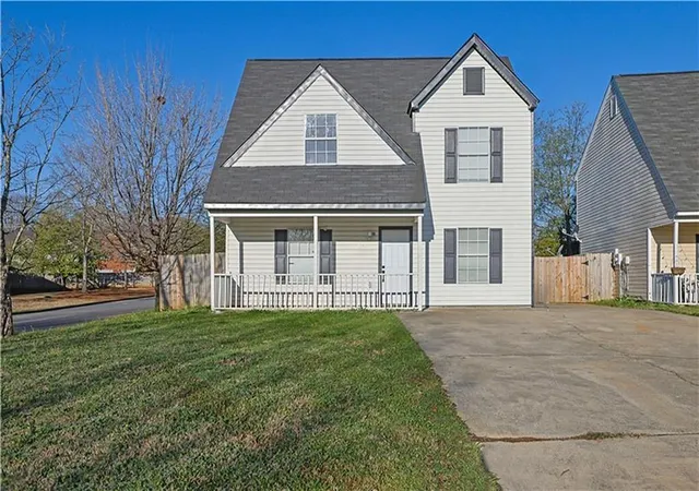 Photo 2 of Single family home for sale at 15 Brighton Ct, Cartersville, GA 30121 | MLS# 7789731 | Listing updated on 2026-09-03