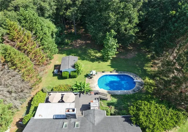 Photo 4 of Single family home for sale at 180 Valley Brk Trl, Jonesboro, GA 30238 | MLS# 7712410 | Listing updated on 2026-08-23