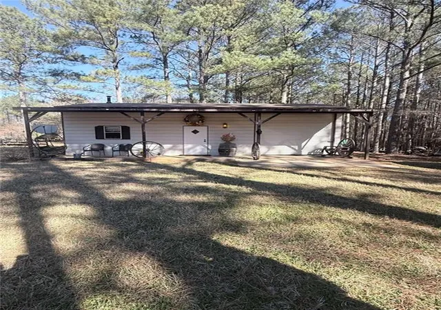 Photo 3 of Single family home for sale at 670 Jefferies Rd, Shady Dale, GA 31085 | MLS# 7709046 | Listing updated on 2026-10-15