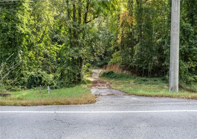 Photo 3 of Land for sale at 4092 Helen Hwy, Cleveland, GA 30528 | MLS# 7810803 | Listing updated on 2026-09-27
