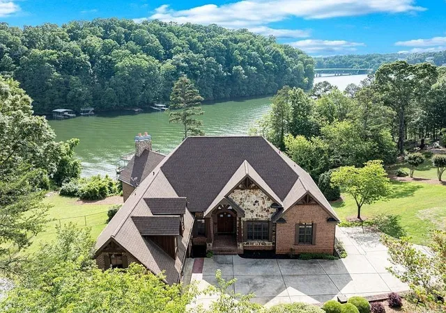 Photo 3 of Single family home for sale at 2255 Boy Scout Camp Rd, Gainesville, GA 30501 | MLS# 7821040 | Listing updated on 2026-08-14