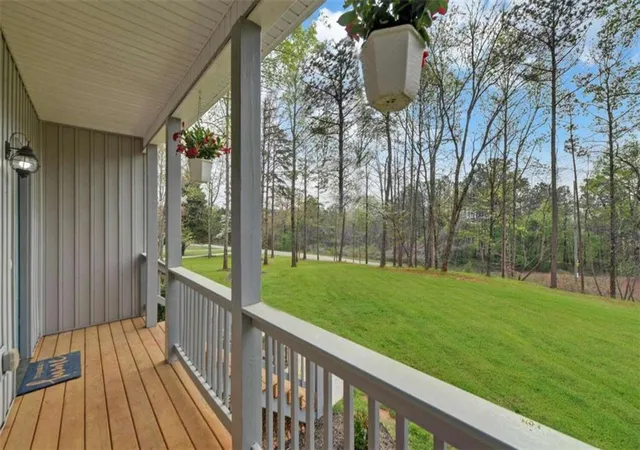 Photo 4 of Sale Pending at 5270 Union Cir, Flowery Branch, GA 30542 | MLS# 7747700 | Listing updated on 2026-08-24