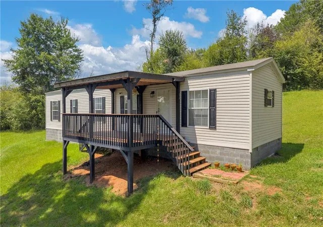 Photo 2 of Sale Pending at 89 Eagles Perch Rd, Ball Ground, GA 30107 | MLS# 7817522 | Listing updated on 2026-09-18