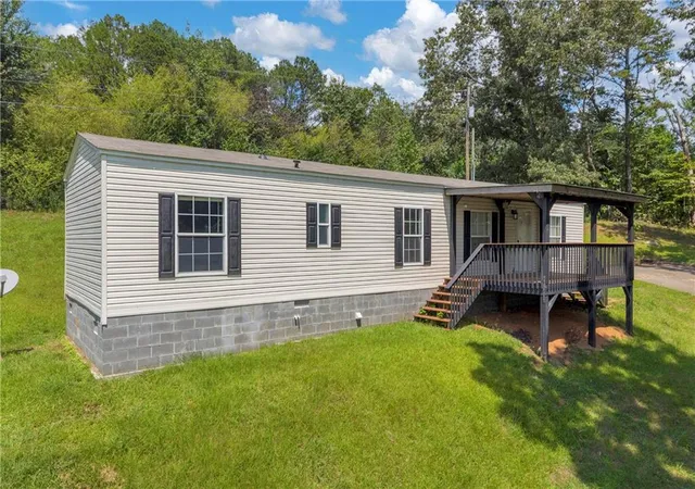 Photo 3 of Sale Pending at 89 Eagles Perch Rd, Ball Ground, GA 30107 | MLS# 7817522 | Listing updated on 2026-09-18