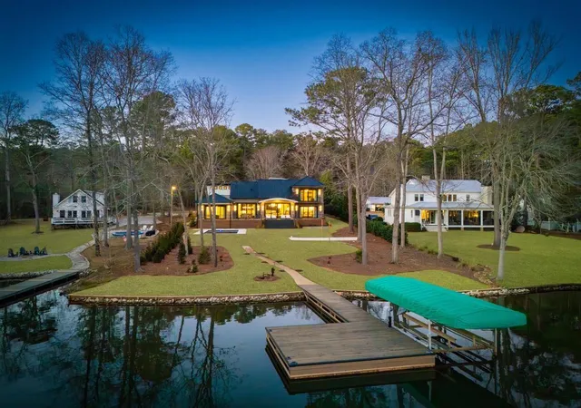Homes for sale in Eatonton, GA | 298 W River Bend Dr, Eatonton, GA 31024 | MLS# 7781549
