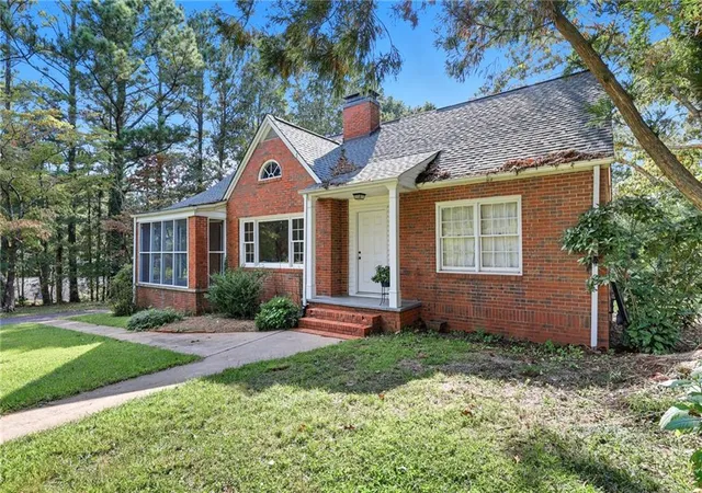 5th image of 329 Morrison Moore Pkwy E, Dahlonega, GA 30533 | MLS# 7651347