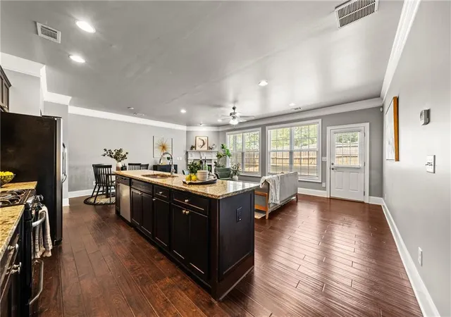 3rd image of 2854 Jordan Oaks Ln #8, Decatur, GA 30033 | MLS# 7822810