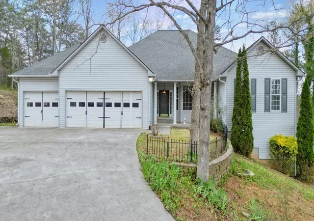 Photo 3 of Single family home for sale at 865 Old Ml Ln, Waleska, GA 30183 | MLS# 7682575 | Listing updated on 2026-09-18