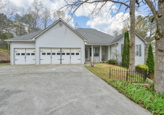 Photo 3 of Single family home for sale at 865 Old Ml Ln, Waleska, GA 30183 | MLS# 7682575 | Listing updated on 2026-09-18