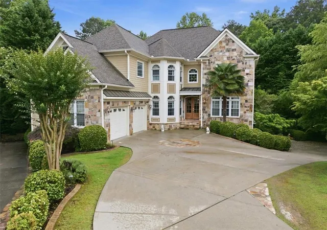 Homes for sale in Alpharetta, GA | 125 Stone Pond Ln, Alpharetta, GA 30022 | MLS# 7778097