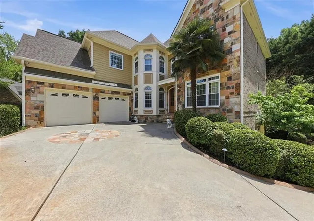 Homes for sale in Alpharetta, GA | 125 Stone Pond Ln, Alpharetta, GA 30022 | MLS# 7778097