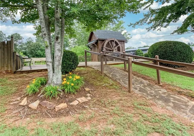 2nd image of 150 Old Mill Rd, Cartersville, GA 30120
