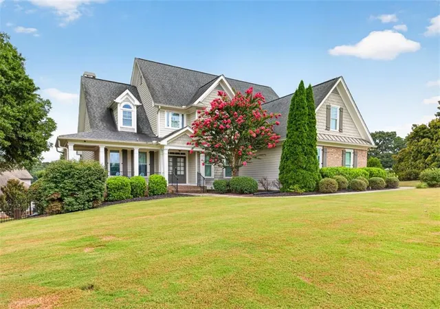 3rd image of 5704 Avalon Commons Wy, Clermont, GA 30527 | MLS# 7807450