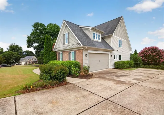 4th image of 5704 Avalon Commons Wy, Clermont, GA 30527 | MLS# 7807450