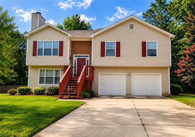 Photo 1 of Sale Pending at 1235 Austin Rd, Ellenwood, GA 30294 | MLS# 7828315 | Listing updated on 2026-09-01