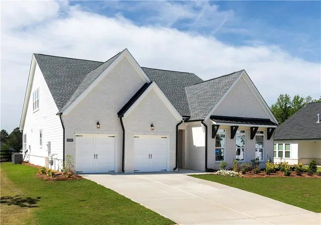 Photo 3 of Single family home for sale at 6520 Wallace Farms Dr, Cumming, GA 30028 | MLS# 7757804 | Listing updated on 2026-08-07