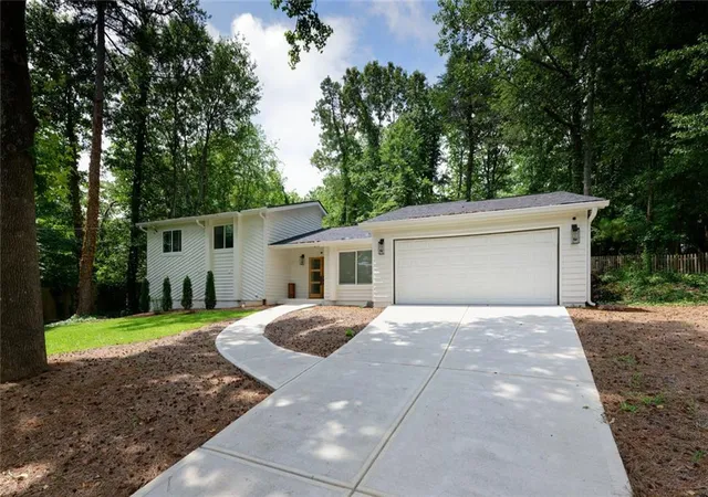 Photo 2 of Single family home for sale at 3469 Winter Hl Dr, Marietta, GA 30062 | MLS# 7805756 | Listing updated on 2026-09-13
