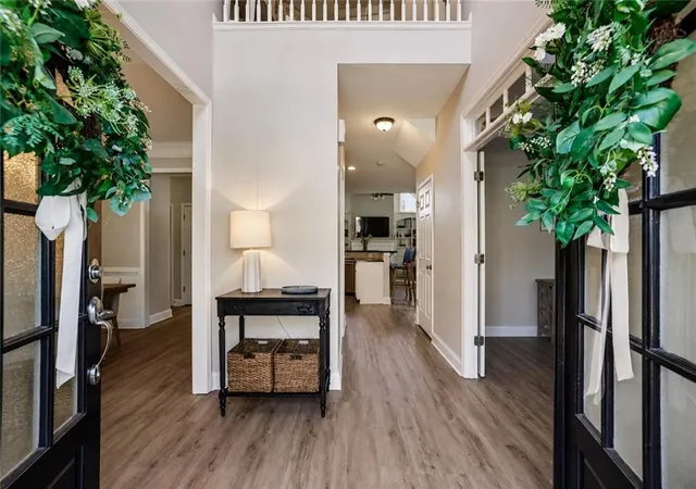 3rd image of 300 Crown Vetch Ln, Johns Creek, GA 30005 | MLS# 7817988
