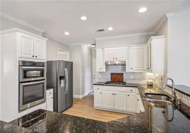 5th image of 300 Crown Vetch Ln, Johns Creek, GA 30005 | MLS# 7817988