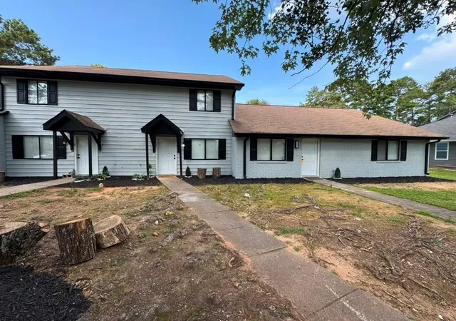 3rd image of 2644 Fieldstone View Ln Se, Conyers, GA 30013 | MLS# 7799209