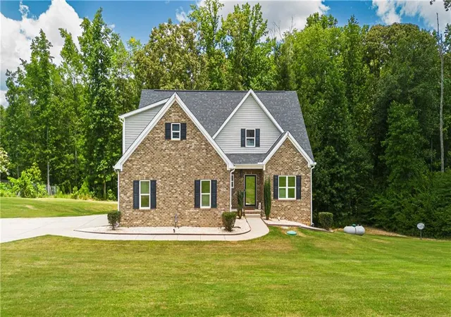 Photo 1 of Sale Pending at 840 Smallwood Tr, Hampton, GA 30228 | MLS# 7809836 | Listing updated on 2026-08-16