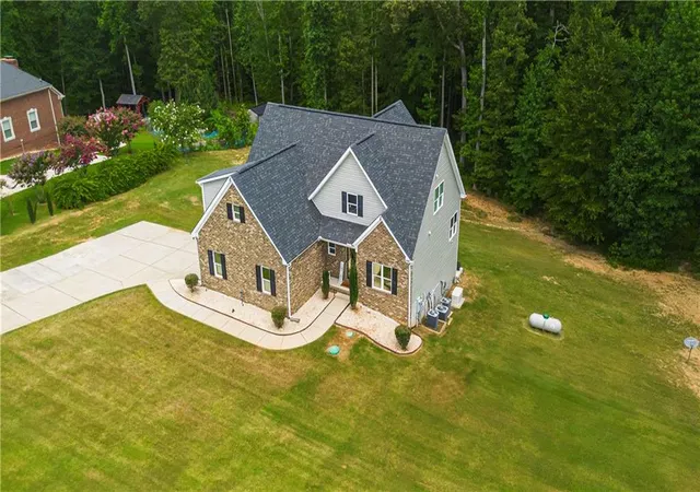 Photo 3 of Sale Pending at 840 Smallwood Tr, Hampton, GA 30228 | MLS# 7809836 | Listing updated on 2026-08-16