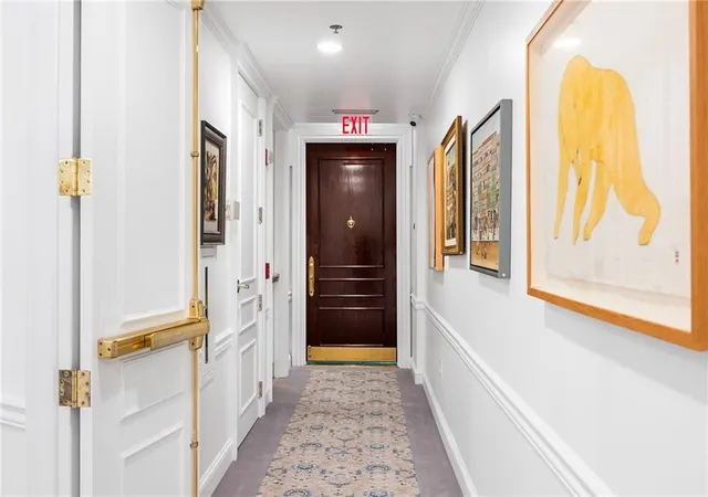 Listing Photo 2 - Condo for sale in building located at 3286 Northside Pkwy Nw, Atlanta, GA 30327 - Unit #PH2