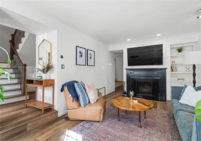 2nd image of 1105 Clairemont Ave, Decatur, GA 30030
