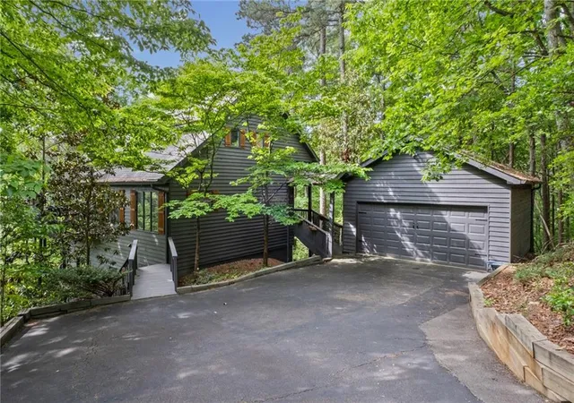 Photo 4 of Single family home for sale at 1888 Valley View Dr, Jasper, GA 30143 | MLS# 7769758 | Listing updated on 2026-08-25