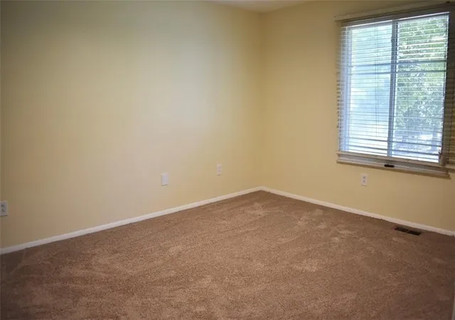 Photo 4 of Single family home for sale at 355 Olde Brg Way, Johns Creek, GA 30022 | MLS# 7822671 | Listing updated on 2026-09-15