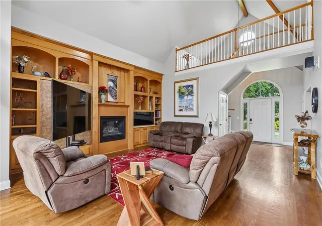 Photo 4 of Sale Pending at 5748 Ridgewater Dr, Gainesville, GA 30506 | MLS# 7813192 | Listing updated on 2026-09-18