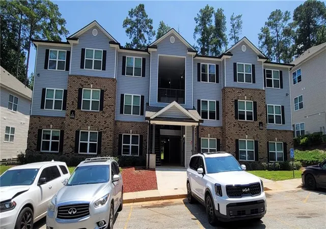 Photo 2 of Condo for sale at 3103 Fairington Village Dr, Lithonia, GA 30038 | MLS# 7822363 | Listing updated on 2026-09-12