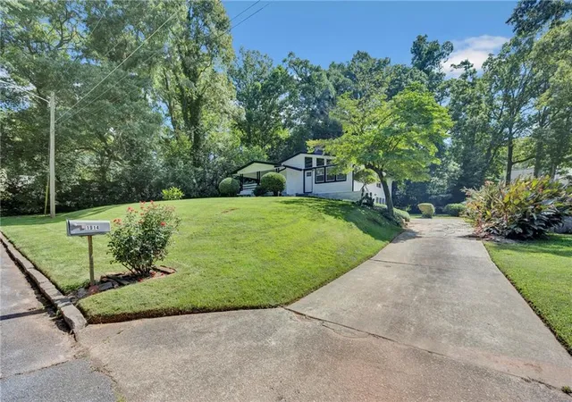 3rd image of 1914 Normal St, Decatur, GA 30032 | MLS# 7807551