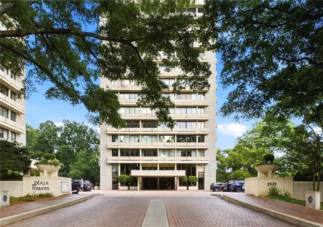 Photo 1 of Condo for sale at 2575 Peachtree Rd Ne #2E, Atlanta, GA 30305 | MLS# 7807828 | Listing updated on 2026-09-10