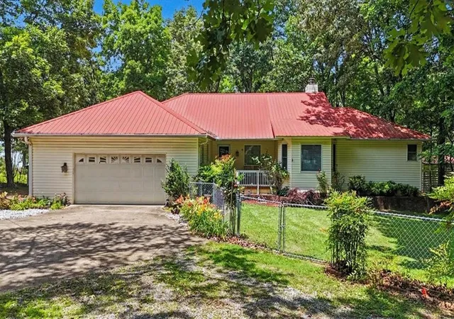 2nd image of 1005 County Road 544, Centre, AL 35960 | MLS# 7826280
