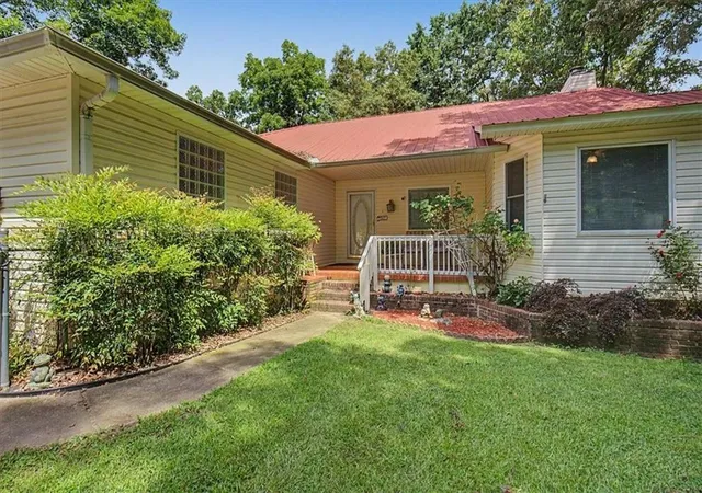 5th image of 1005 County Road 544, Centre, AL 35960 | MLS# 7826280