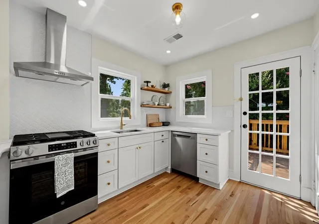 Photo 4 of Single family home for sale at 804 Berkeley Ave NW, Atlanta, GA 30318 | MLS# 7824286 | Listing updated on 2026-09-17