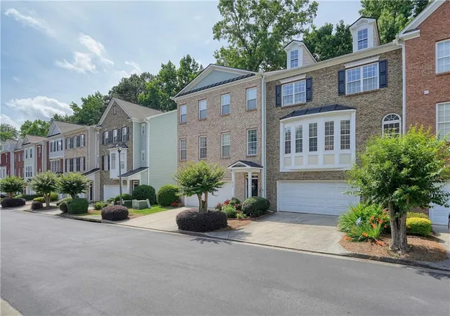 3rd image of 2958 Wintercrest Dr #6, Atlanta, GA 30360 | MLS# 7781072